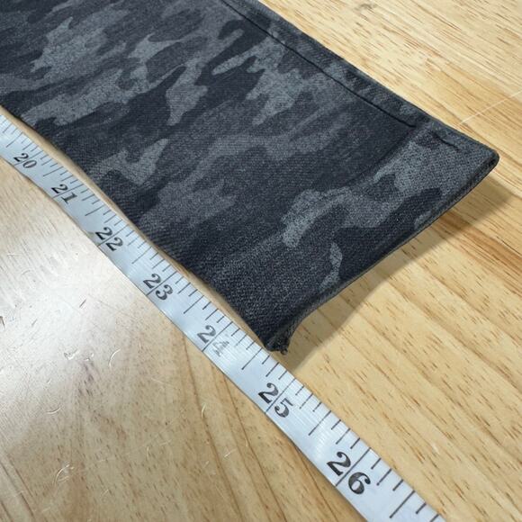 Spanx Look at Me Now NWT Seamless Leggings FL3515 Black Camo Size M Shaping - Picture 10 of 10